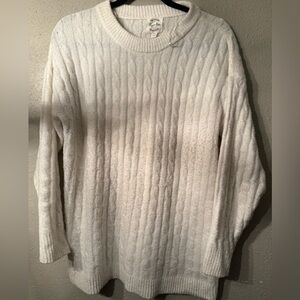 Hippie Rose Classic White Cable Knit Sweater